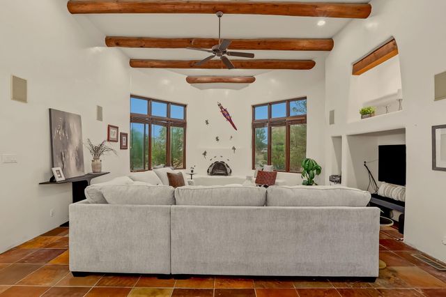 9800 Desert Mountain Road NE, Albuquerque, NM 87122