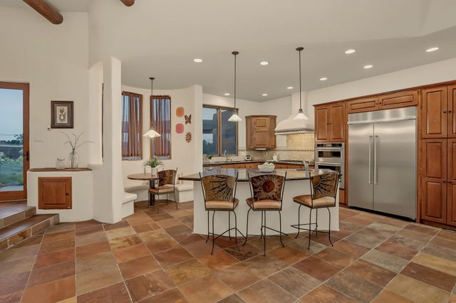 9800 Desert Mountain Road NE, Albuquerque, NM 87122