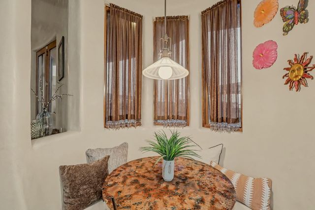 9800 Desert Mountain Road NE, Albuquerque, NM 87122