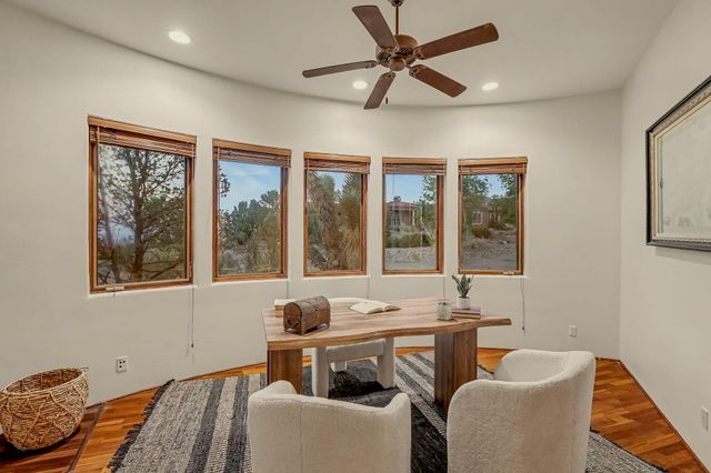 9800 Desert Mountain Road NE, Albuquerque, NM 87122
