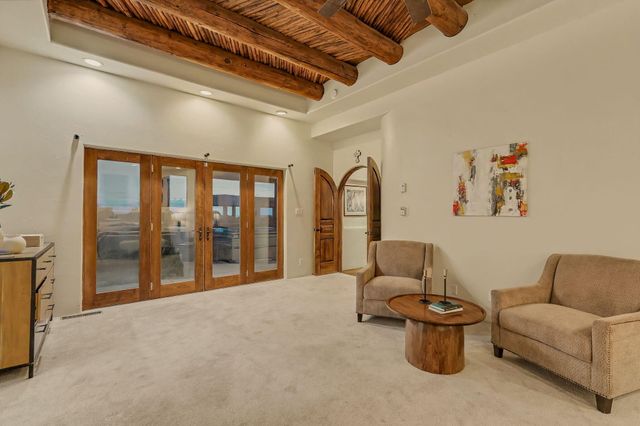 9800 Desert Mountain Road NE, Albuquerque, NM 87122
