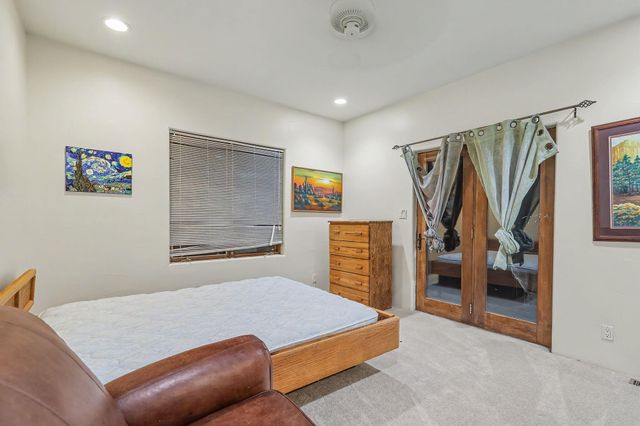 9800 Desert Mountain Road NE, Albuquerque, NM 87122