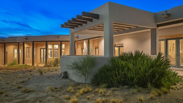 9800 Desert Mountain Road NE, Albuquerque, NM 87122