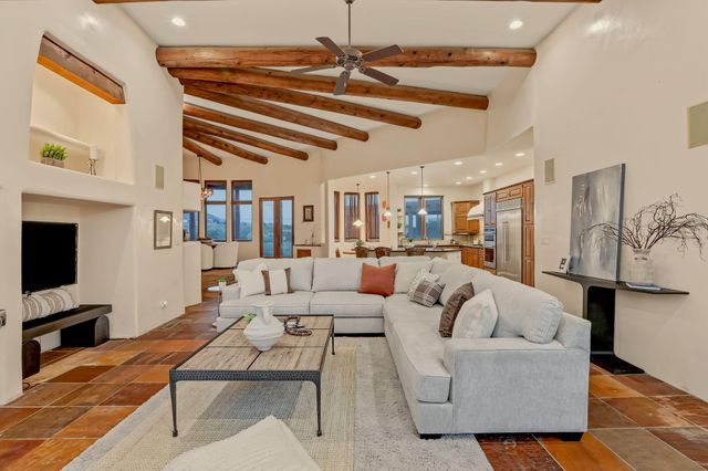 9800 Desert Mountain Road NE, Albuquerque, NM 87122