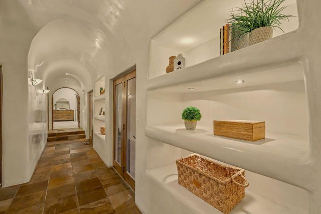 9800 Desert Mountain Road NE, Albuquerque, NM 87122