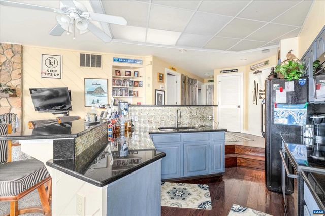 907 DIAMOND HILL CONDOS, Wintergreen Resort, VA 22967