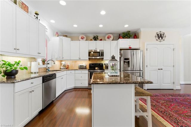 6821 Stone Gables Drive, Thomasville, NC 27360