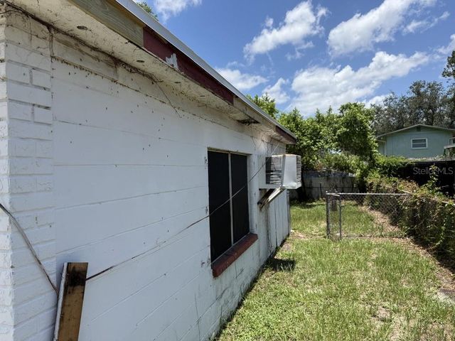 3012 E HANNA AVENUE, Tampa, FL 33610