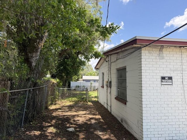 3012 E HANNA AVENUE, Tampa, FL 33610