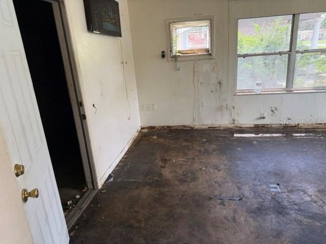 3012 E HANNA AVENUE, Tampa, FL 33610