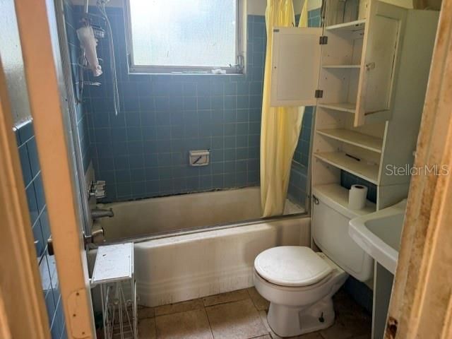 3012 E HANNA AVENUE, Tampa, FL 33610