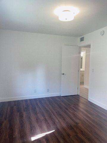 5993 La Pinata Boulevard D1, Greenacres, FL 33463