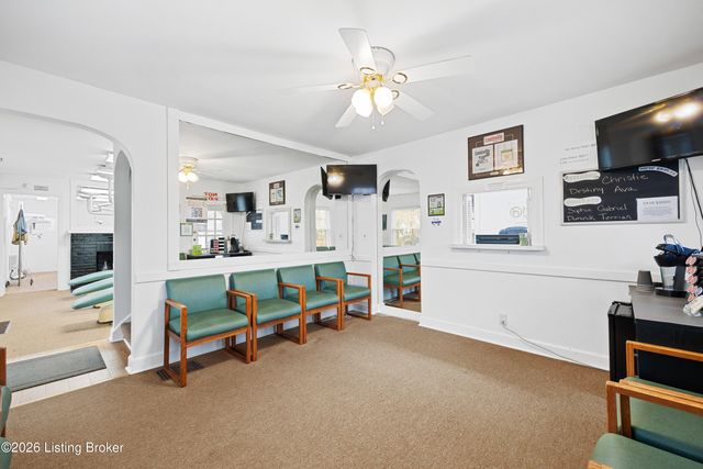 4816 Greenwood Rd, Louisville, KY 40258