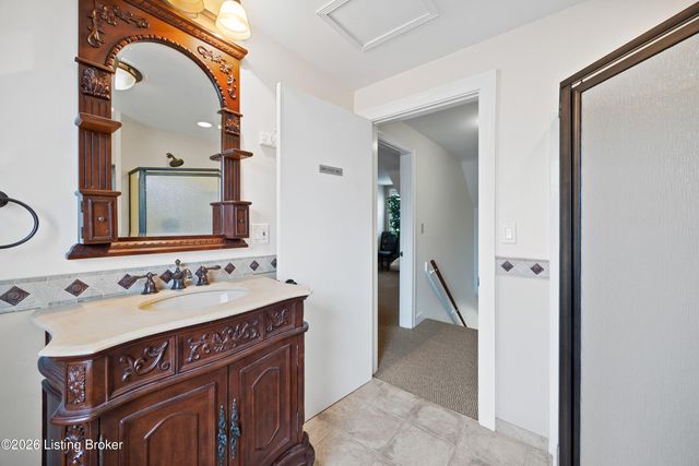 4816 Greenwood Rd, Louisville, KY 40258