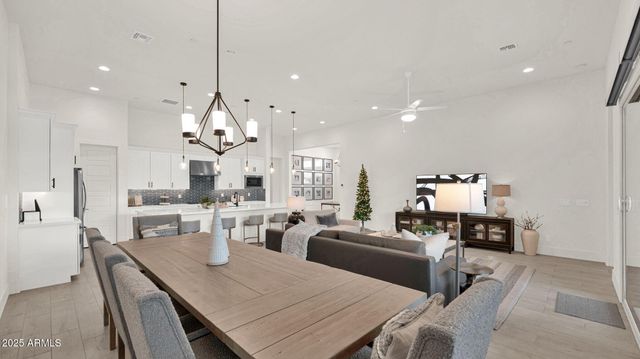 38500 N SCHOOL HOUSE Road 8, Cave Creek, AZ 85331