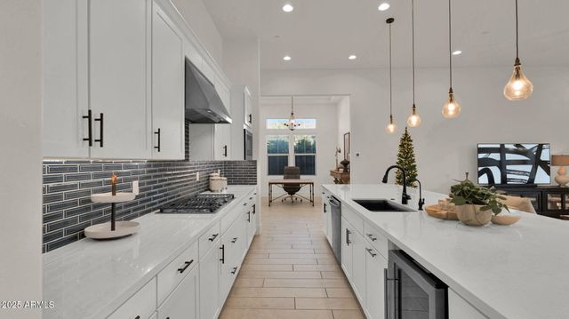 38500 N SCHOOL HOUSE Road 8, Cave Creek, AZ 85331