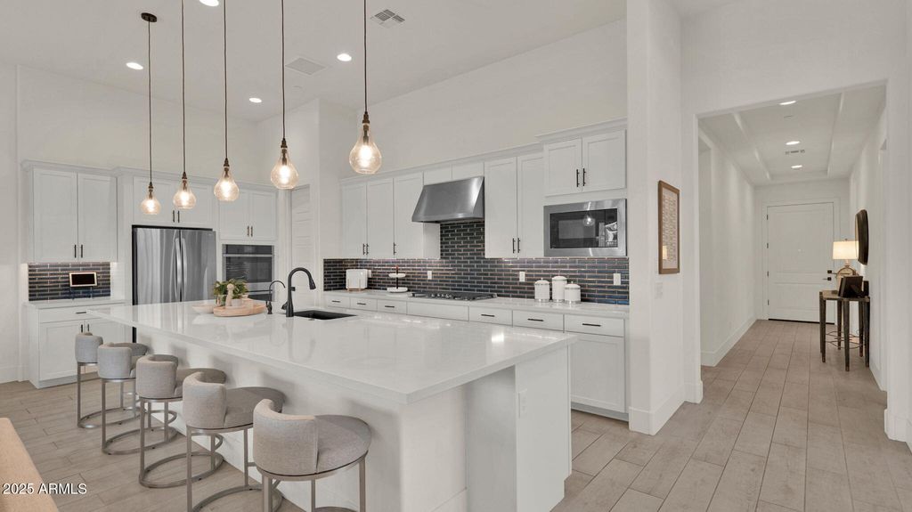 Image 29 of property listing at 38500 N SCHOOL HOUSE Road 8, Cave Creek, AZ 85331