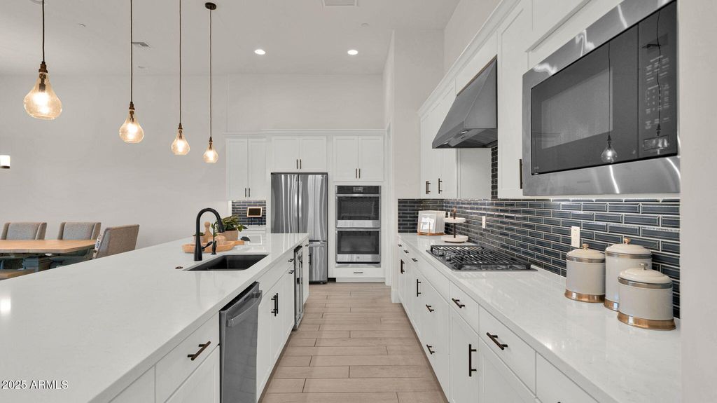Image 30 of property listing at 38500 N SCHOOL HOUSE Road 8, Cave Creek, AZ 85331