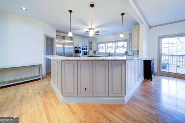 6462 Waterscape Ridge, Gainesville, GA 30506