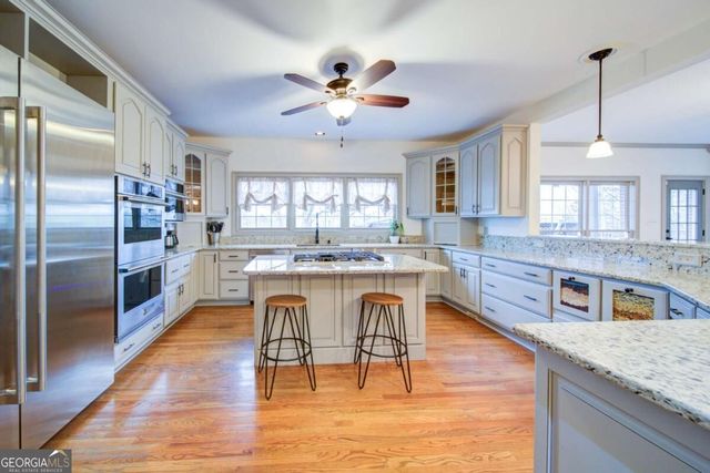 6462 Waterscape Ridge, Gainesville, GA 30506