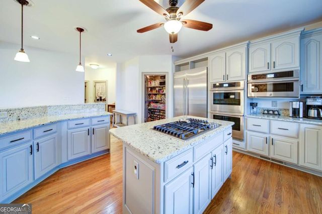 6462 Waterscape Ridge, Gainesville, GA 30506
