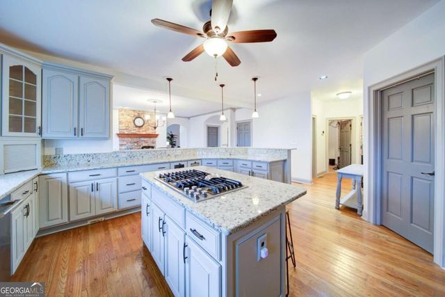 6462 Waterscape Ridge, Gainesville, GA 30506