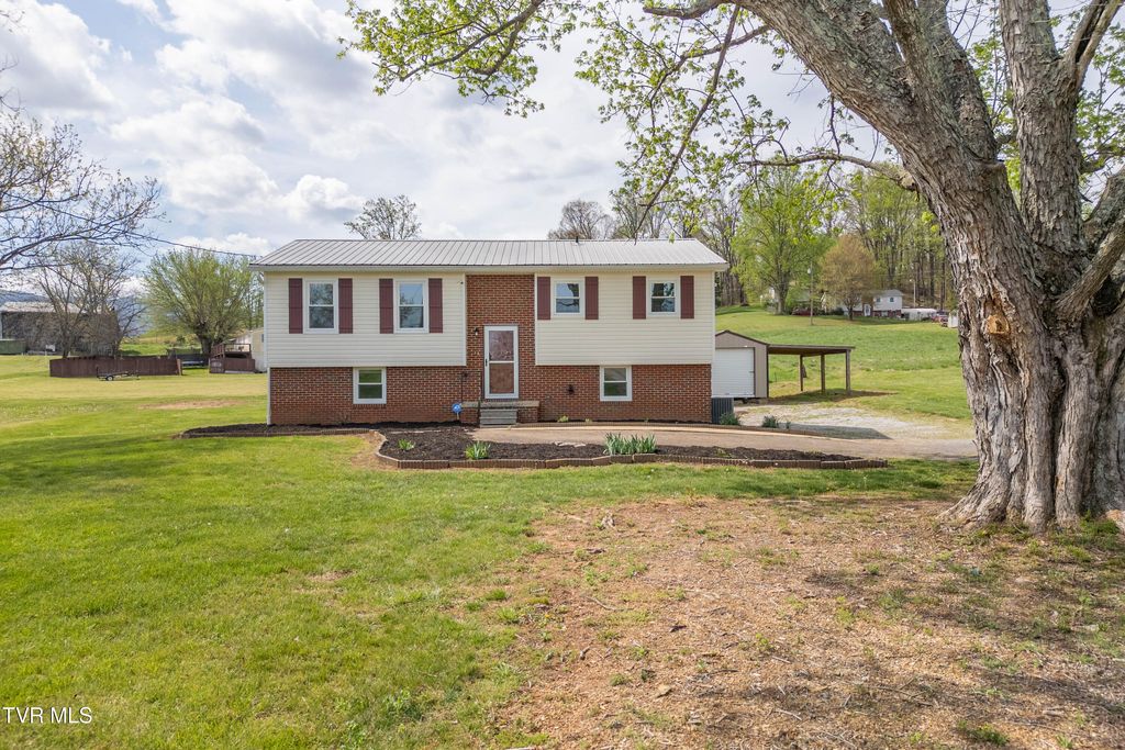 2849 Tennessee 107, Chuckey, TN 37641