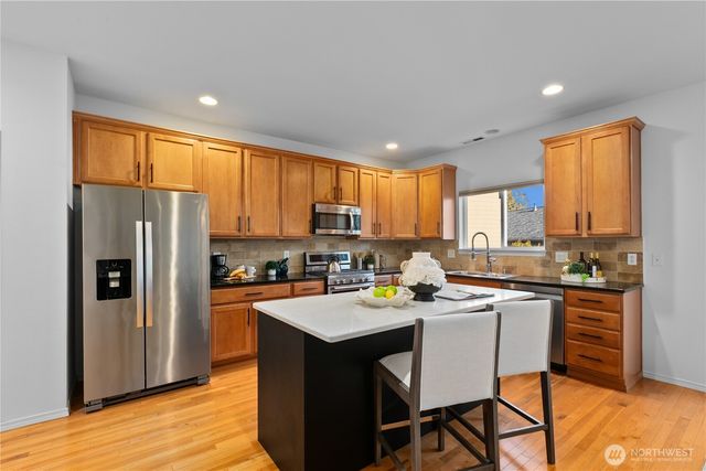 23215 DR SE 27th, Bothell, WA 98021