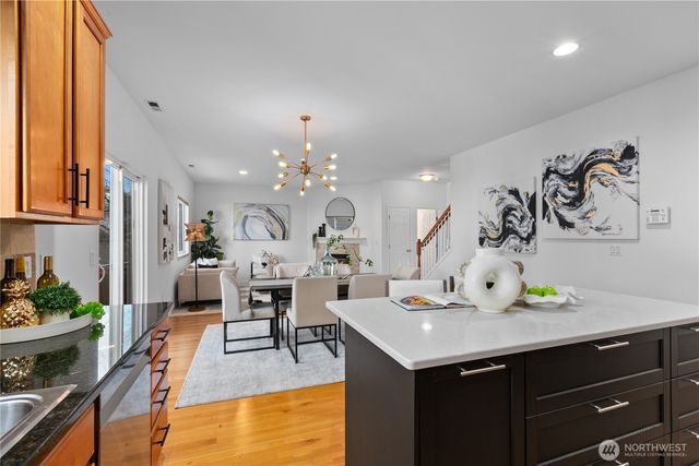 23215 DR SE 27th, Bothell, WA 98021