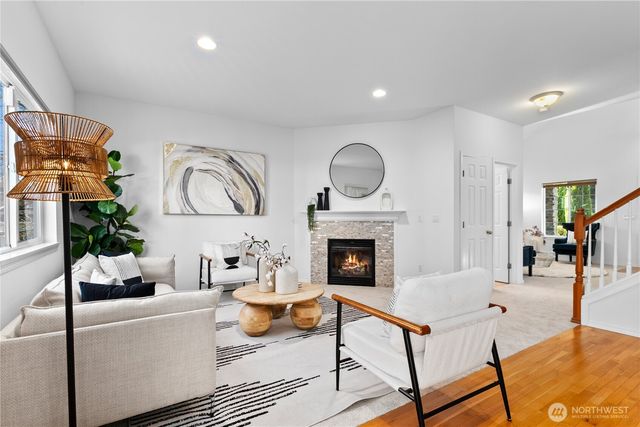 23215 DR SE 27th, Bothell, WA 98021