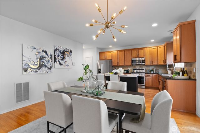 23215 DR SE 27th, Bothell, WA 98021