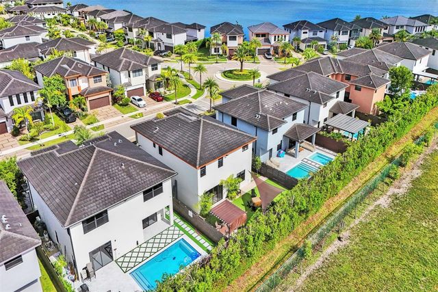 15501 NW 88th Avenue 15501, Miami Lakes, FL 33018