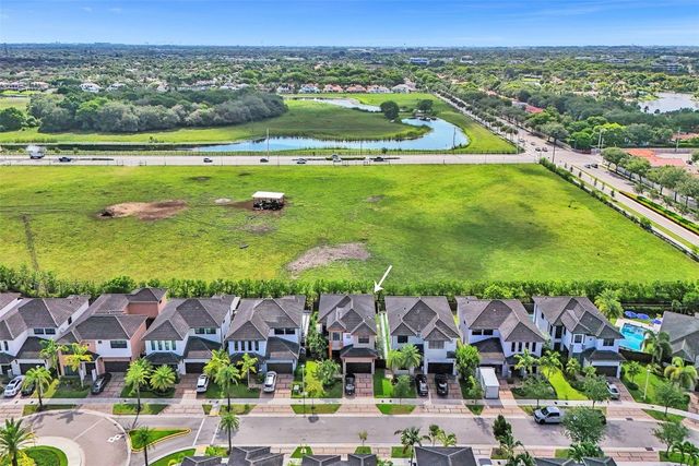 15501 NW 88th Avenue 15501, Miami Lakes, FL 33018