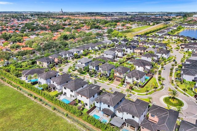 15501 NW 88th Avenue 15501, Miami Lakes, FL 33018