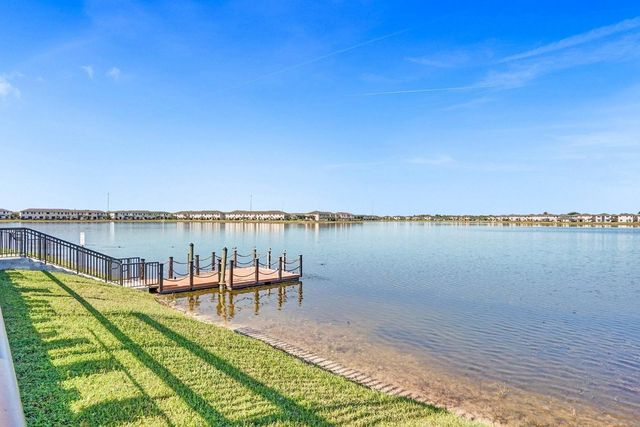 15501 NW 88th Avenue 15501, Miami Lakes, FL 33018