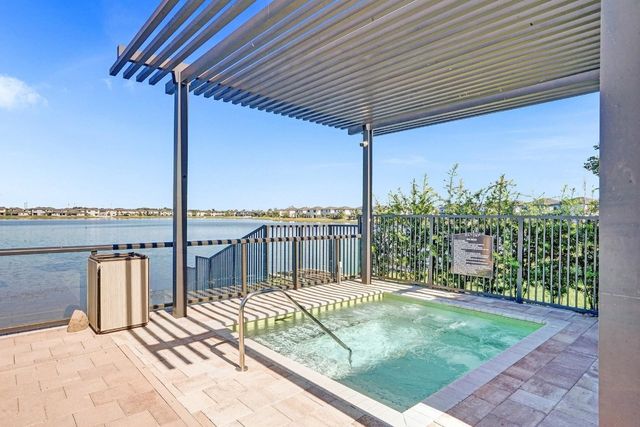 15501 NW 88th Avenue 15501, Miami Lakes, FL 33018