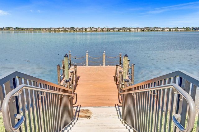 15501 NW 88th Avenue 15501, Miami Lakes, FL 33018