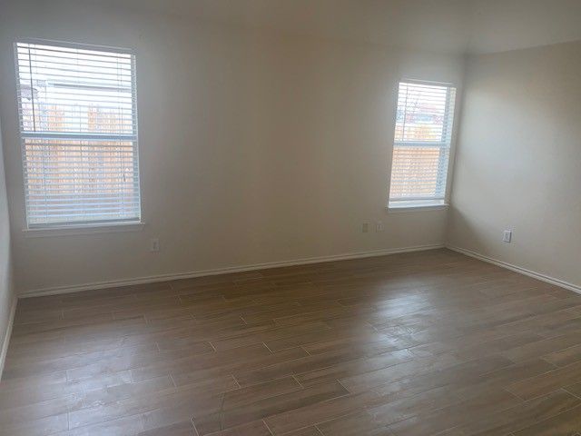 716 Mistymoor Lane, Fort Worth, TX 76052