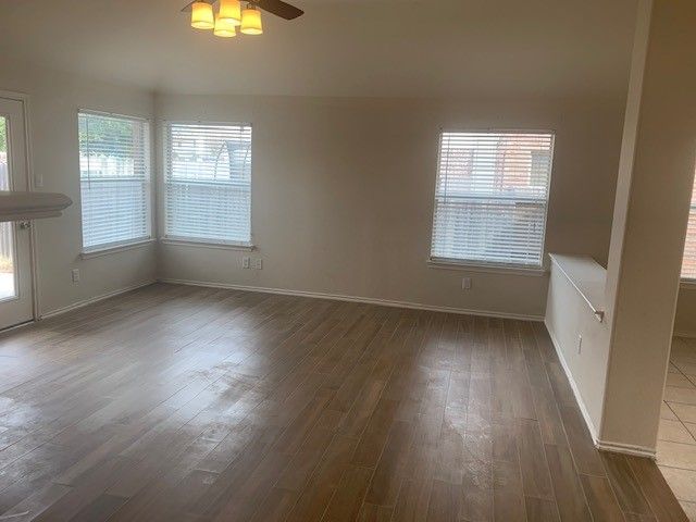 716 Mistymoor Lane, Fort Worth, TX 76052