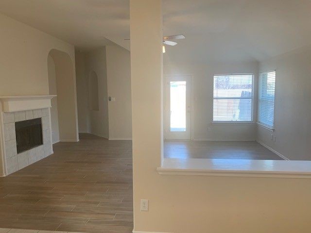 716 Mistymoor Lane, Fort Worth, TX 76052