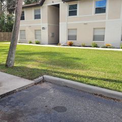 415 Banana Cay Dr Apt B, South Daytona, FL 32119