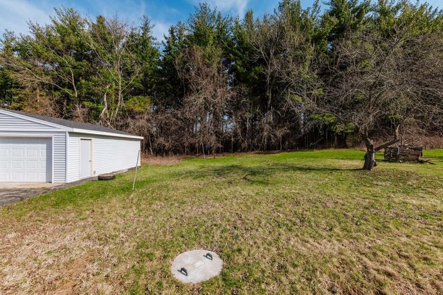 W2252 Spring Lake ROAD, Markesan, WI 53946