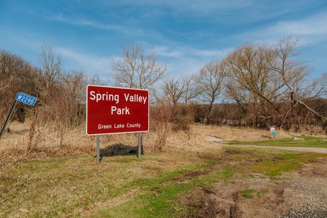 W2252 Spring Lake ROAD, Markesan, WI 53946