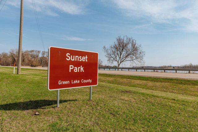 W2252 Spring Lake ROAD, Markesan, WI 53946
