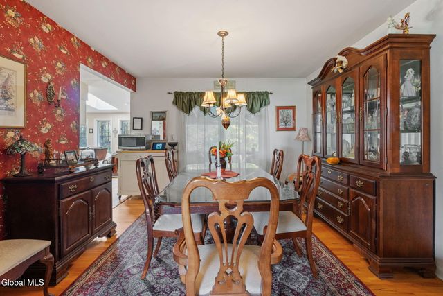1226 Hempstead Road, Niskayuna, NY 12309