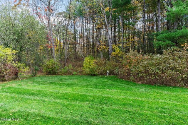 1226 Hempstead Road, Niskayuna, NY 12309