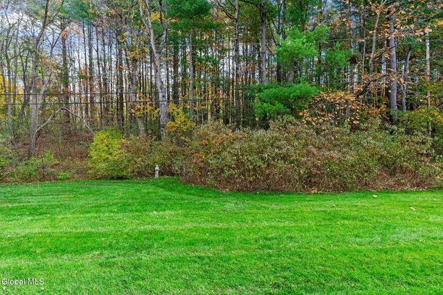 1226 Hempstead Road, Niskayuna, NY 12309