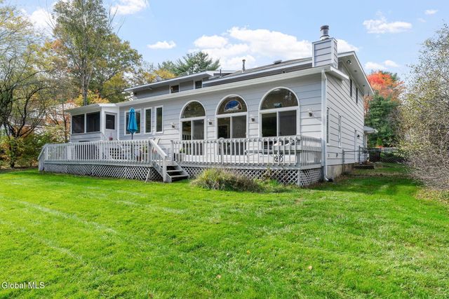 1226 Hempstead Road, Niskayuna, NY 12309
