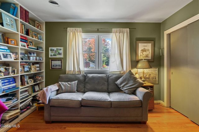 1226 Hempstead Road, Niskayuna, NY 12309