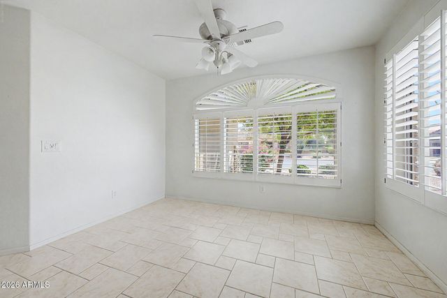9228 E CHAMPAGNE Drive, Sun Lakes, AZ 85248